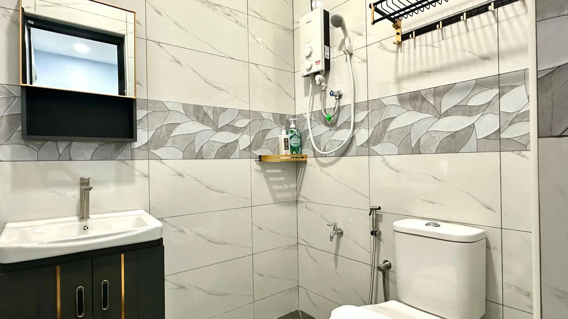 Century Sapphire - Near Ksl & Holiday Plaza Johor Bahru
